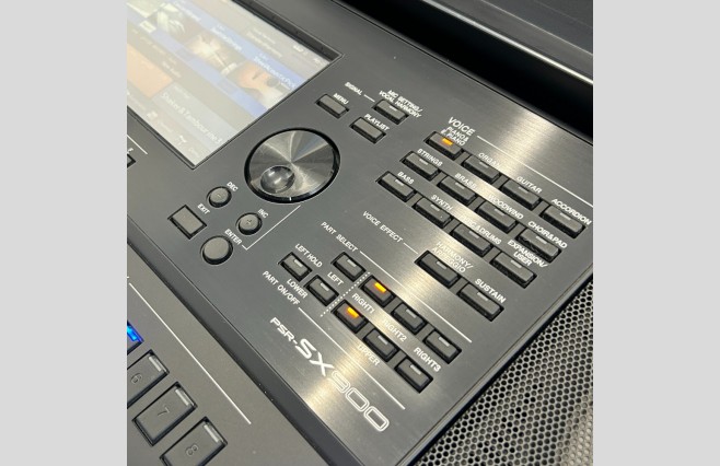 Yamaha PSR-SX900 Keyboard, Used (SN:BCAO01027) - Image 11